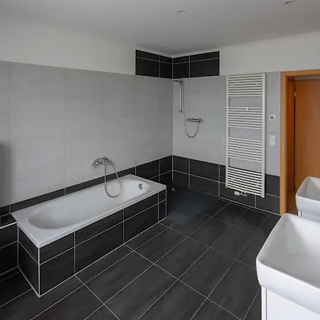 Mh-luxurioese Ferienwohnung 150qm2 * Glinde (Schleswig-Holstein)
